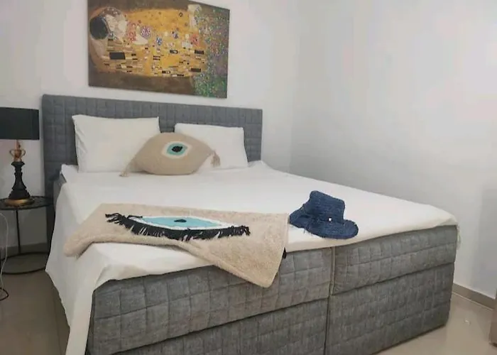 Sea View House